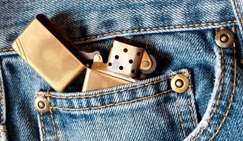 Revelan el verdadero uso del bolsillo pequeño de los jeans