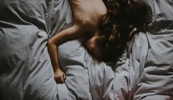 La brecha del orgasmo: por qué muchas mujeres no llegan al clímax y cómo abordarlo