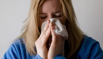 Remedios para la hemorragia nasal: Limón, cebolla y sal