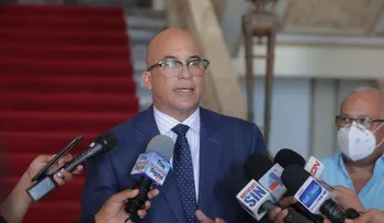 Director del Diecom y vocero de la Presidencia informa que la emisión de cada título de propiedad cuesta al Estado solo RD$3,570.87