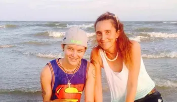 Arrestan a una madre por casarse con su hija: era su segundo matrimonio incestuoso