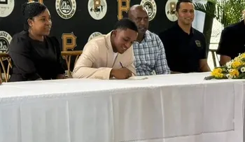 Poder Ejecutivo dicta reglamento para regular el béisbol profesional y recreativo en RD