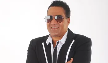 Kinito Méndez y productor criollo ganan Premio Emmy por "El Aparatico"