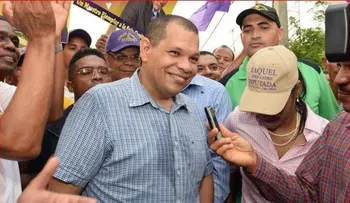 Aspirante a la alcaldía de SDN promete extensión UASD y plaza comercial  
