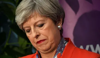 Renuncian los dos jefes de gabinete primera ministra británica Theresa May