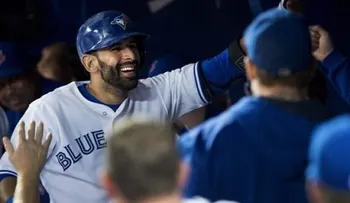 José Bautista dispara jonrón en triunfo de Azulejos