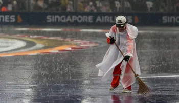 Franco Colapinto partirá 11° en la carrera Sprint del GP de Singapur; la largada se retrasa por lluvia