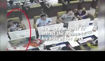 Sutileza, física y astucia: un ladrón roba un iPhone con la ayuda de un imán