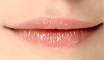 Trucos para mantener los labios hidratados