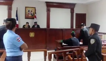 Tribunal descarga nuevamente a Vakeró de acusación de violencia contra Martha Heredia
