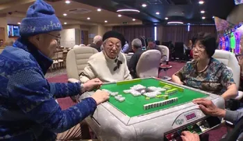 Apostar en casinos, el secreto de los ancianos japoneses para prevenir la demencia