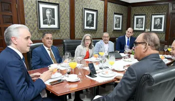 Educación crea consejo editorial para mejorar producción de libros de texto