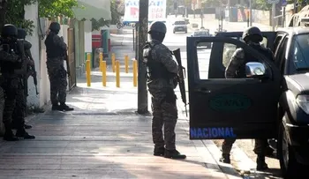 Paralizan a Navarrete en reclamo de obras