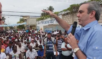 Luis Abinader reanuda recorridos con visitas a Santiago y Jarabacoa