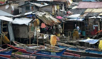 Tifón deja más de 100 muertos en Filipinas