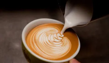 Los ingredientes que por ningún motivo deberías añadir al café