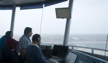 Los controladores aéreos de Perú se declaran en huelga de 72 horas en Navidad