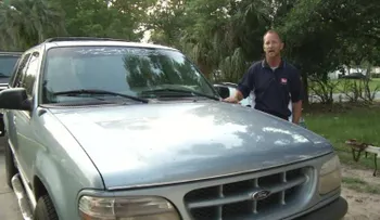 Padre vende la camioneta de su hijo desjuiciado en Craigslist
