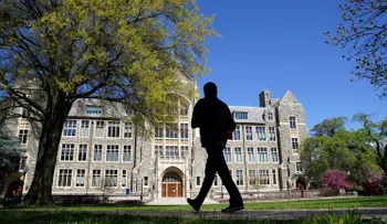 EEUU prohibirá el ingreso de nuevos estudiantes universitarios extranjeros con clases virtuales