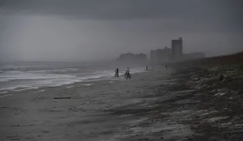 Cuatro consejos para prepararse para la llegada del huracán Matthew
