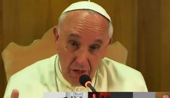 Papa Francisco participa en un Google Hangout con jóvenes