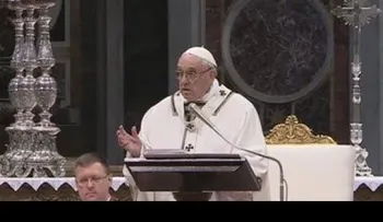 El papa pide a los curas que sean "cercanos y callejeros", en la misa Crismal