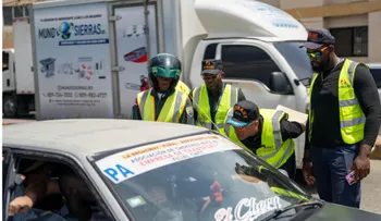 Intrant interviene rutas en Santiago por alza ilegal del pasaje