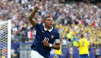 Mbappé habla con CNN sobre el Balón de Oro: "Todos quieren ganarlo"