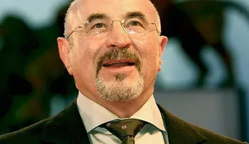 Muere actor británico Bob Hoskins a los 71 años; su esposa y sus hijos dicen sentirse consternados