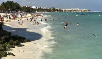 Estados Unidos permite a su personal viajar a cualquier parte de Playa del Carmen, México