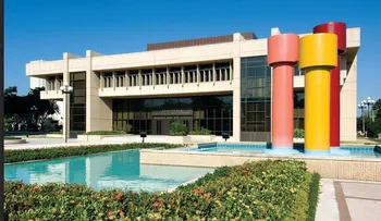 Dirigente reformista apoya medidas del Banco Central