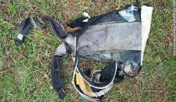 Investigadores recuperan objetos que podrían ser elementos personales de pasajeros del MH370