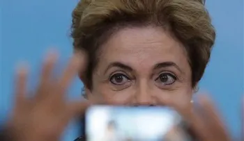 Líder legislativo invalida juicio político contra Dilma Rousseff
