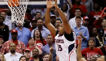 Al Horford carga a Atlanta en sus hombros con un brillante juego