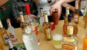 Identifican una molécula que protege al cerebro de los efectos del "botellón" 