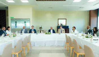 Ricardo de los Santos encabeza mesa de trabajo rumbo a Parlamentos y Prosperidad
