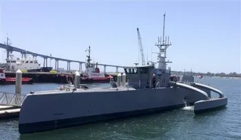 EEUU prueba embarcación que no usa tripulantes capaz de cruzar océanos
