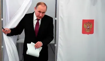 Rusia vota en medio de denuncias de irregularidades