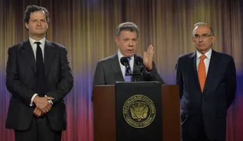 Santos pide a FARC que fije una fecha para el desarme