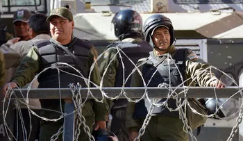 Bolivia les ordenará a los policías gordos ponerse en forma