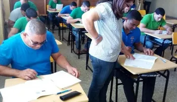 Imparten pruebas nacionales a 398 internos penitenciarios