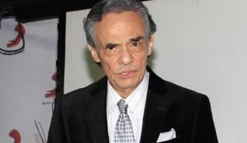Hospitalizan el cantante José José por problemas de su salud