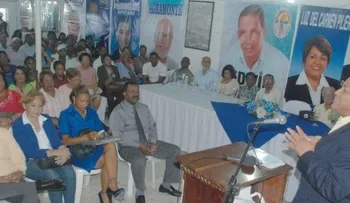 Intelectuales PRD citan legado positivo gesta de abril