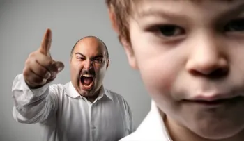 4 cosas que siempre decimos a los niños que los dañan mentalmente
