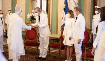 Presidente Abinader recibe cartas credenciales de siete nuevos embajadores