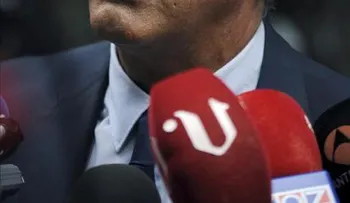 Internan periodista Francisco González