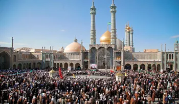 Manifestantes progobierno salen a las calles de Irán a apoyar al régimen y a sus líderes