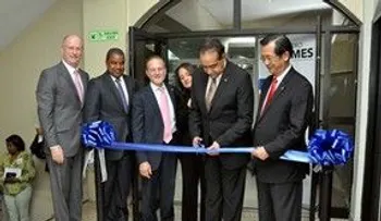 UNIBE e Industria y Comercio inauguran Centro Pyme