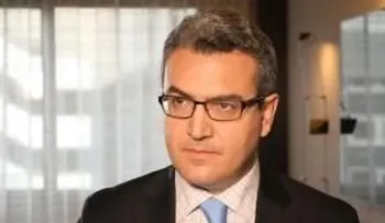 Eurodiputado admite que colaboró en fuga de los  pilotos franceses (VIDEO)