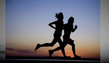 Ejercitarse de noche trae muchos beneficios a tu salud